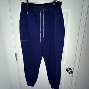 Figs Women's High Waisted Zamora Jogger Scrub Pant in Navy